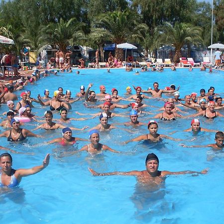Kamemi Village & Camping Ribera Ngoại thất bức ảnh