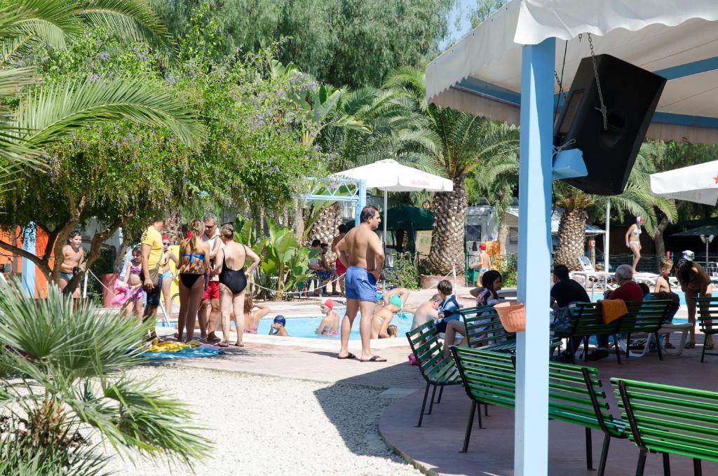 Kamemi Village & Camping Ribera Ngoại thất bức ảnh