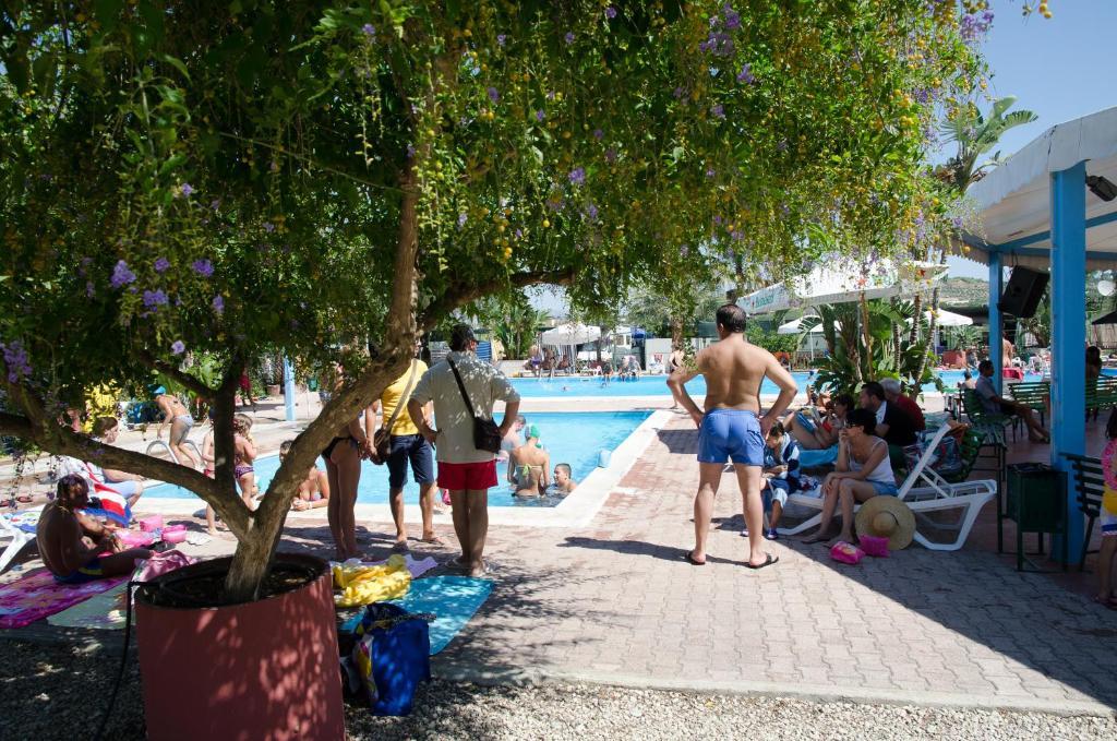 Kamemi Village & Camping Ribera Ngoại thất bức ảnh