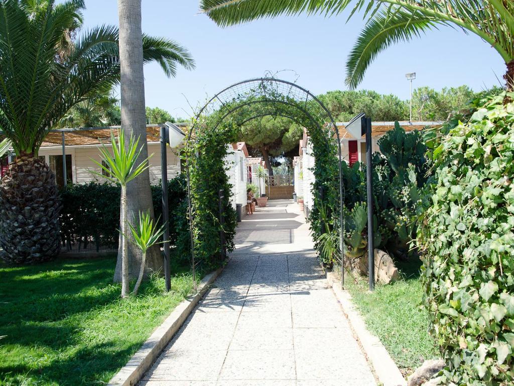 Kamemi Village & Camping Ribera Ngoại thất bức ảnh