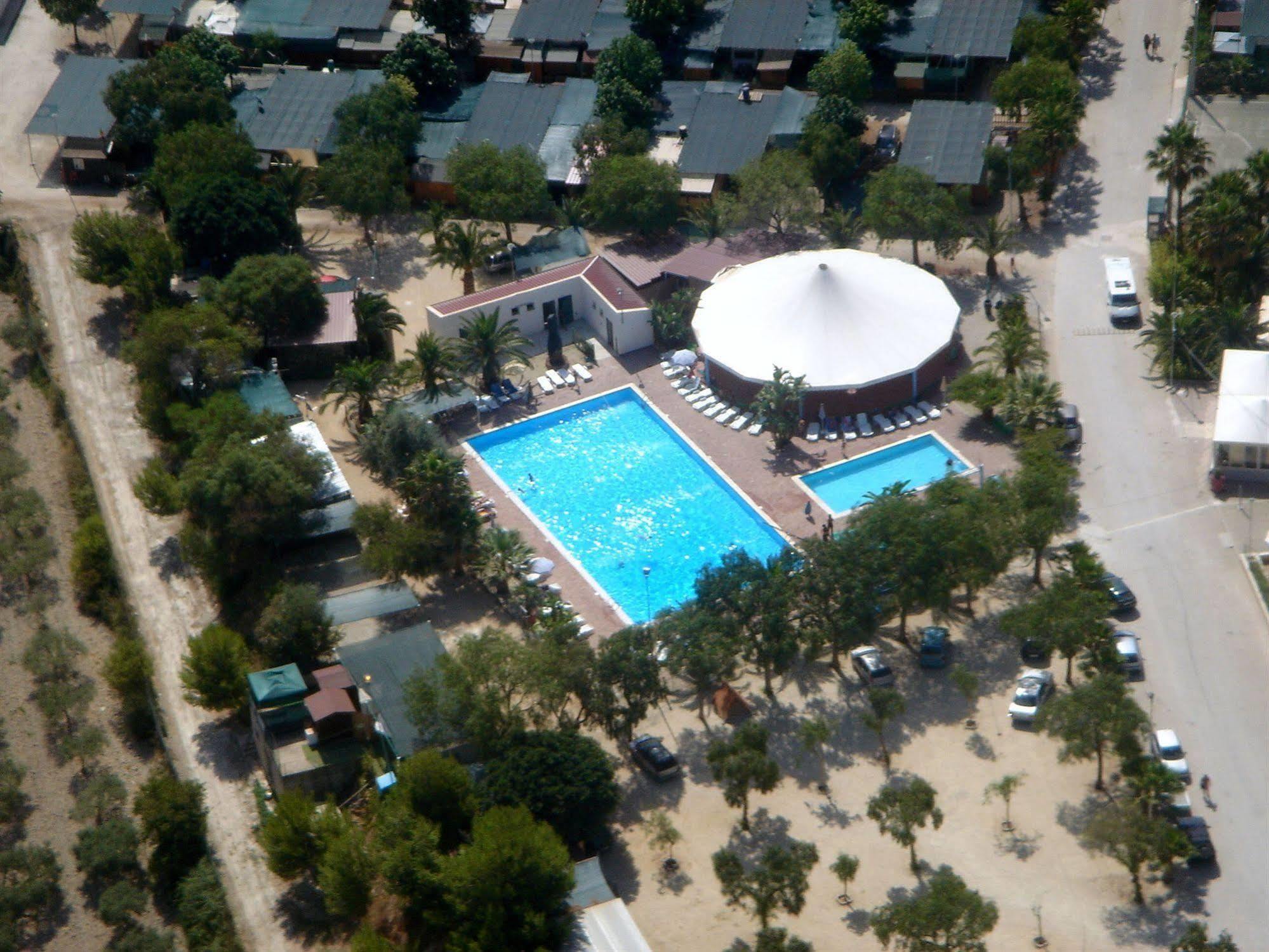 Kamemi Village & Camping Ribera Ngoại thất bức ảnh