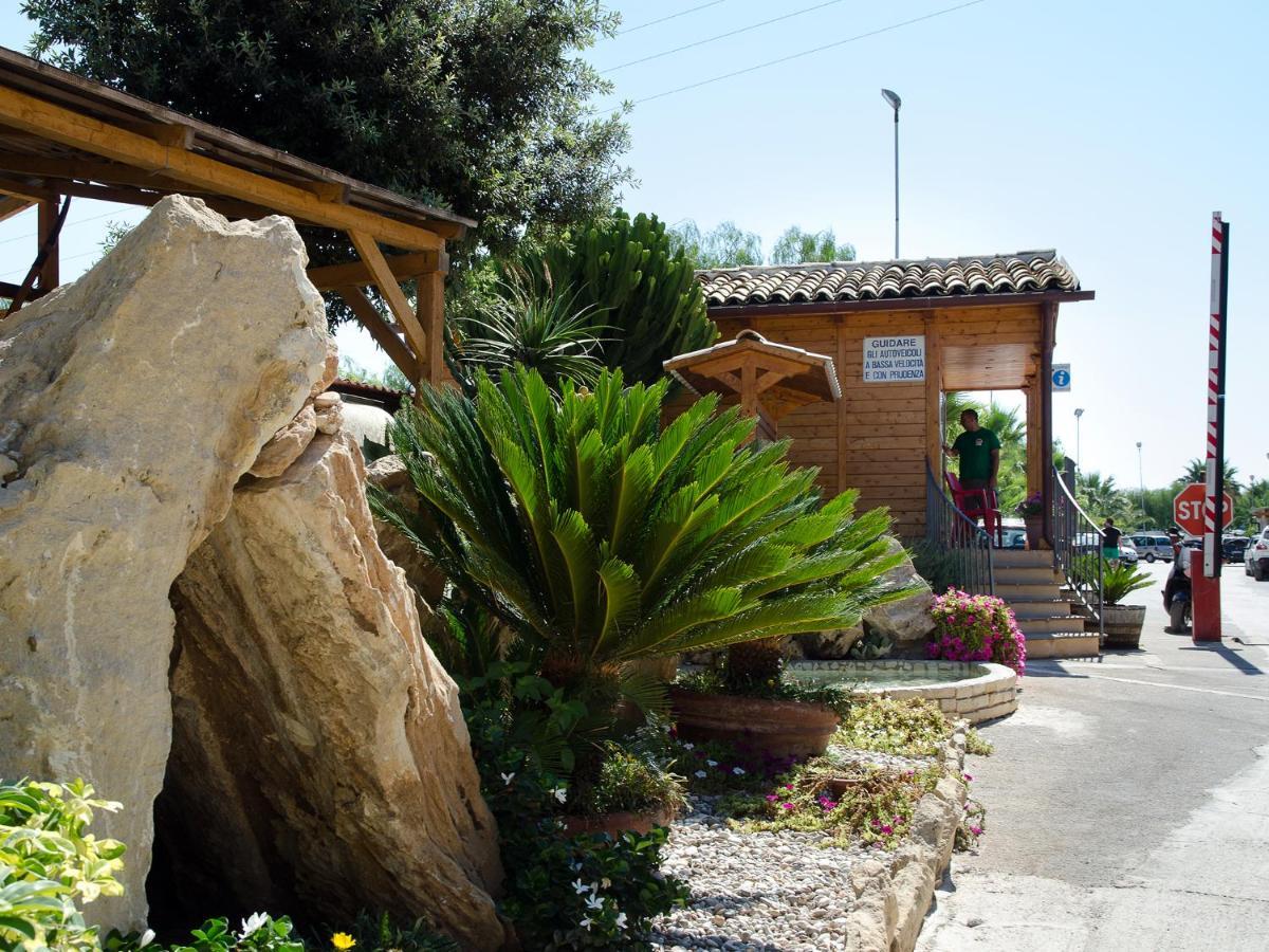 Kamemi Village & Camping Ribera Ngoại thất bức ảnh